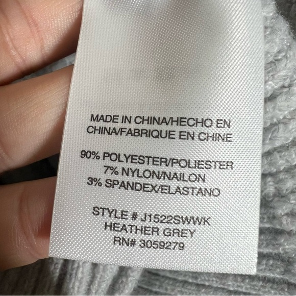 Weekend Los Angeles Women’s Heather Grey Ribbed Knit Cardigan Size Small Slouchy - Picture 8 of 12